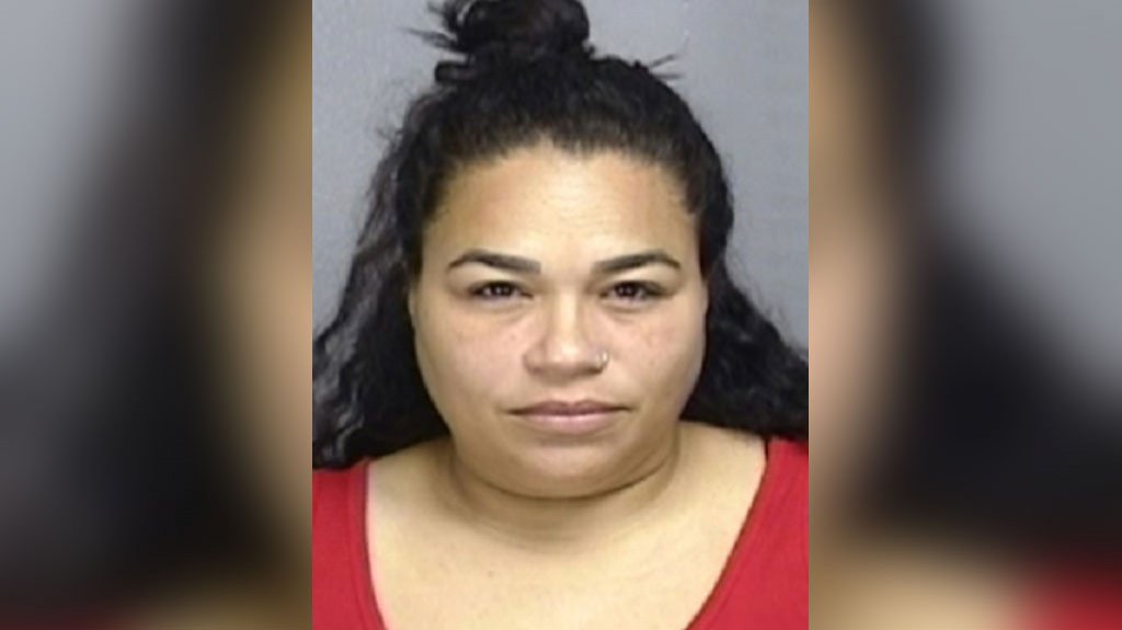  Mujer le pone un GPS al carro del Ex para asecharlo y ocasionarle da&ntilde;os 