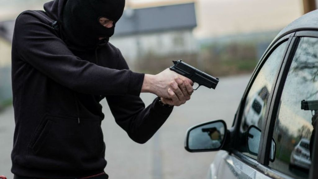  Sexteto comete carjacking en San Lorenzo 