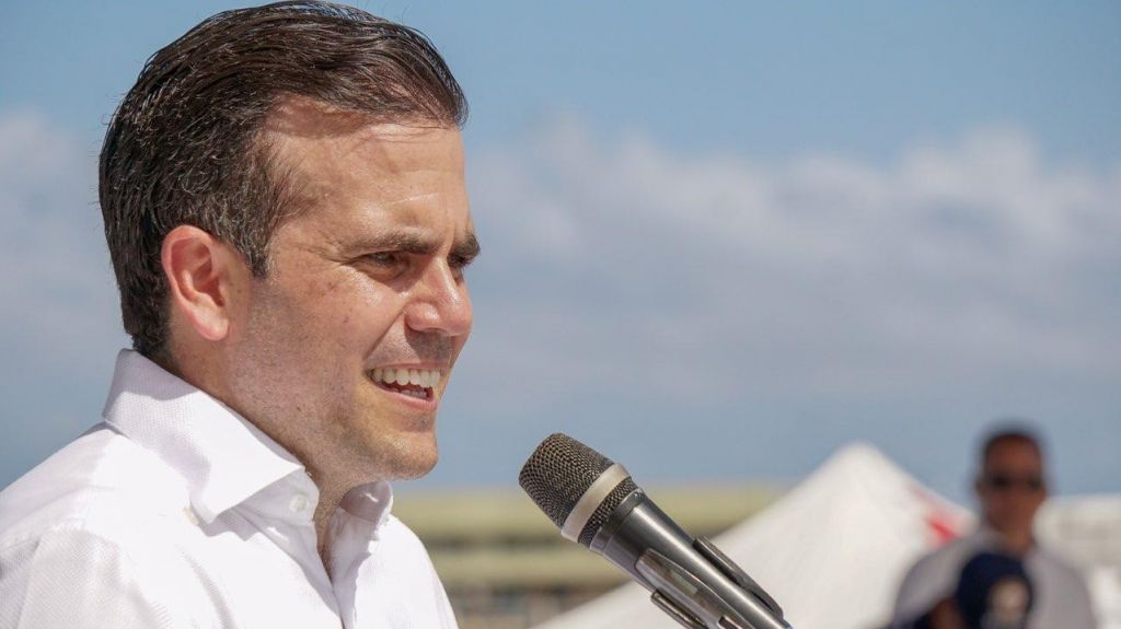  Rossell&oacute; Nevares extiende t&eacute;rmino para que polic&iacute;as y bomberos utilicen sus licencias de vacaciones y enfermedad 