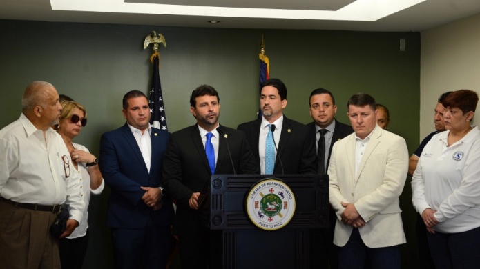 Buscan que policÃ­as y Bomberos puedan jubilarse a los 62 aÃ±os de edad  