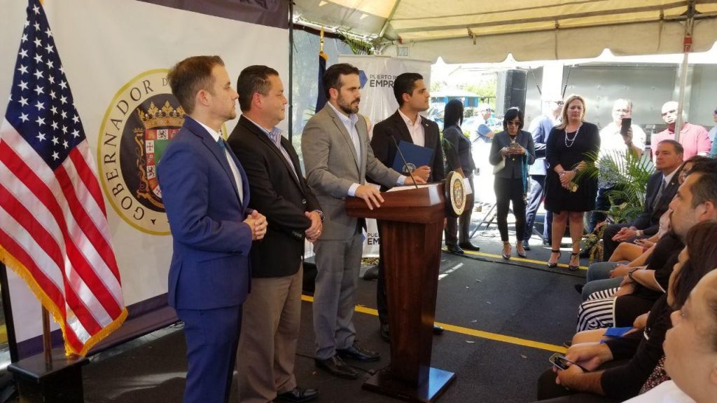  En la construcci&oacute;n hay plazas de trabajo disponible dice el gobernador 