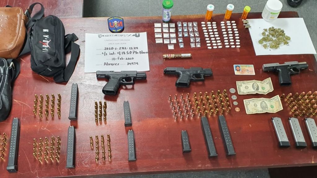  Polic&iacute;a en San Juan ocupa armas de fuego alteradas para disparar en autom&aacute;tico, drogas y municiones 