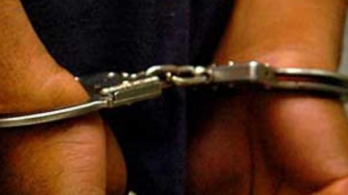 RADICAN CARGOS A UN  INDIVIDUO POR SUSTANCIAS CONTROLADAS FRENTE A UNA ESCUELA EN HATILLO 