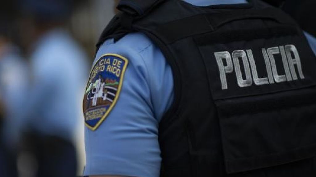  Agente de la Polic&iacute;a sufre lesiones leves tras ser arrollado en Isabela 