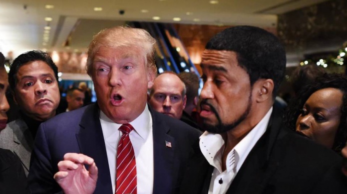 Trump se reÃºne en privado con pastores negros