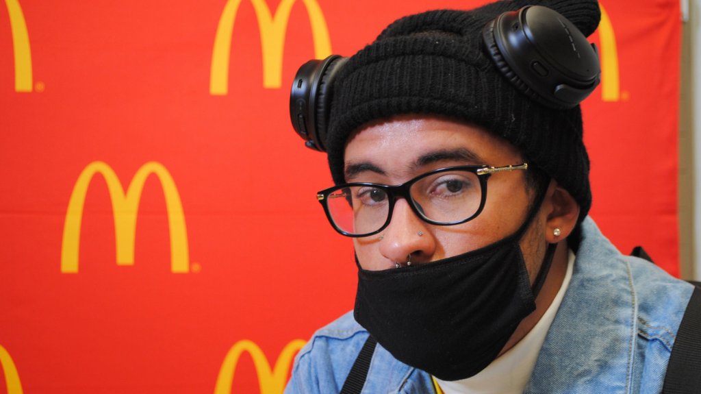  Artistas puertorrique&ntilde;os votan en las elecciones de la isla caribe&ntilde;a 