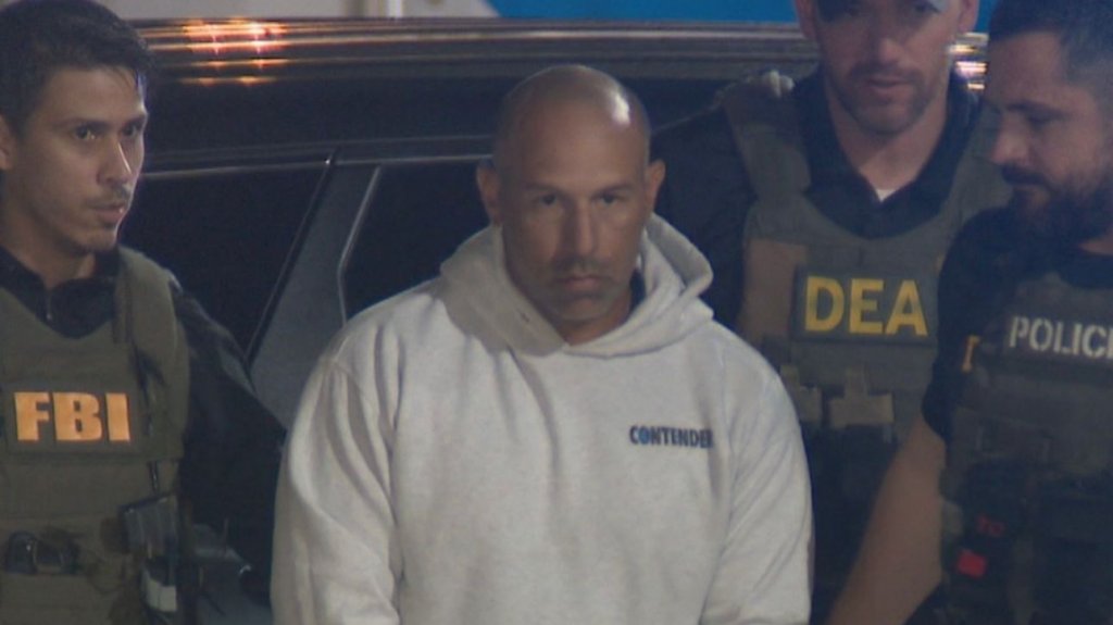  Video: Federales arrestan a agente de FURA en operativo por narcotr&aacute;fico 