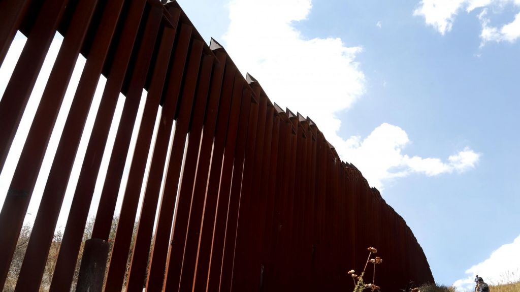  Miles se oponen al muro de Trump por ser amenaza al medioambiente en Arizona 