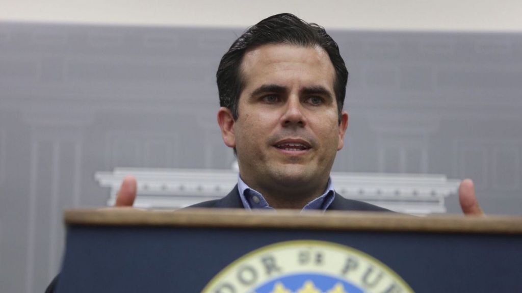 Gobernador aclara que fue una "confraternizaciÃ³n" y no una "fiesta" lo que hubo ayer en La Fortaleza