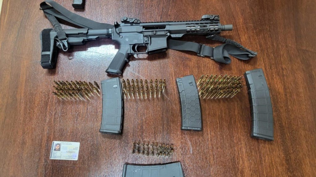  Tiene licencia de armas, pero fue arrestado por disparar al aire en Caguas 