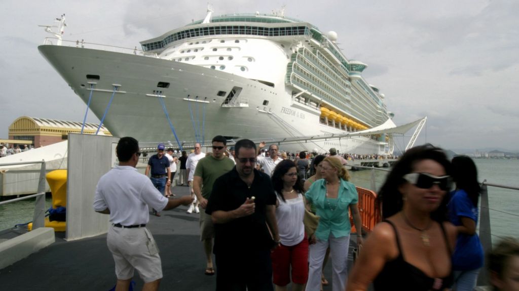  Abuelo acusado menor cay&oacute; desde crucero San Juan: no me pueden hacer nada peor 