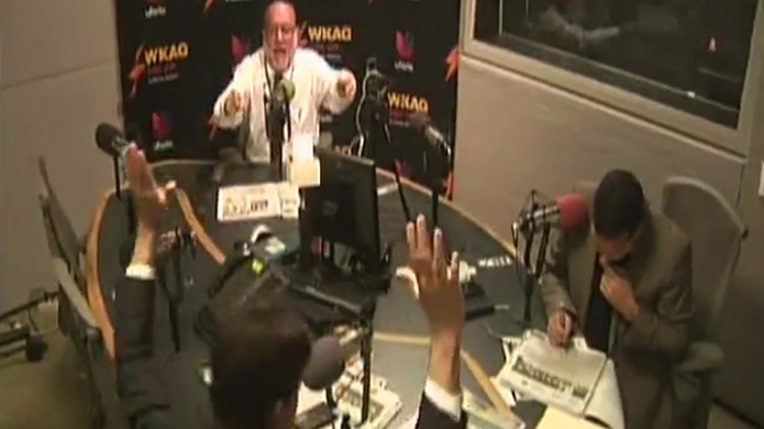 Video: Agitado Luis PabÃ³n Roca  por poco le "Mete las manos" a Carlos DÃ­az Olivo