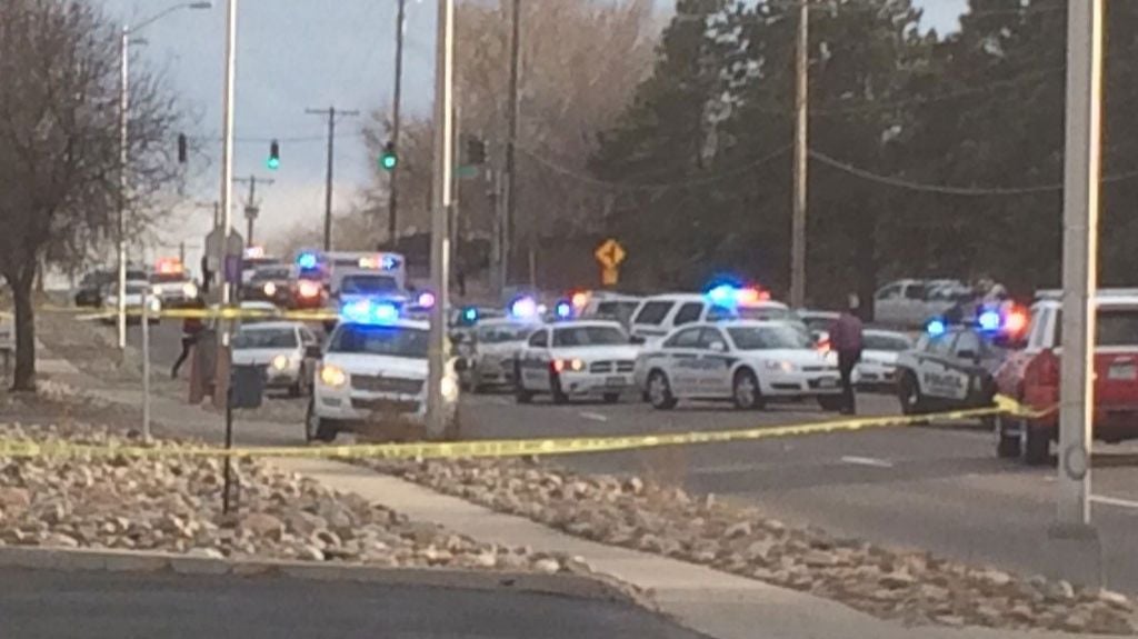  Mueren un polic&iacute;a y un sospechoso en un tiroteo que dej&oacute; cuatro heridos en EE.UU. 