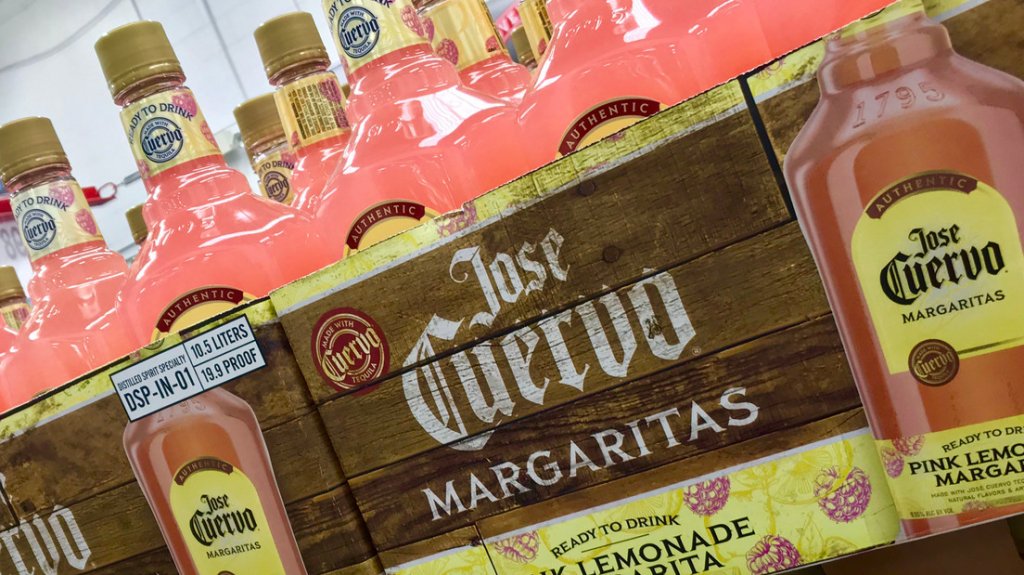  Varios niños beben accidentalmente tequila durante el horario de receso en una escuela de EE.UU. 