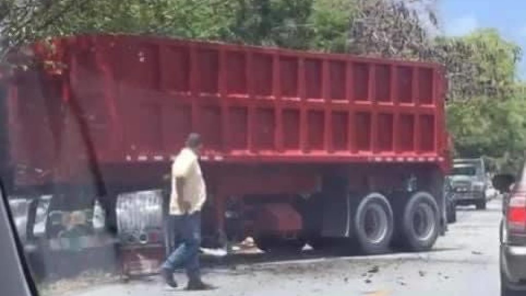  Identifican adolescentes hermanos que murieron en accidente en Juana D&iacute;az 