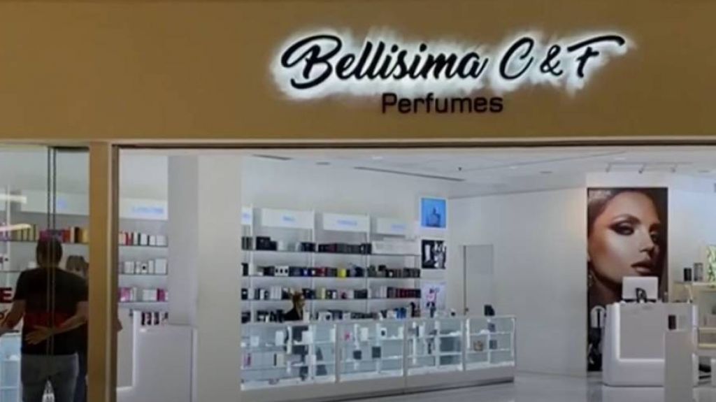  Lleg&oacute; a una tienda de Plaza Las Am&eacute;ricas y los empleados le cargaron mas de 8 mil d&oacute;lares a su tarjeta sin su permiso 