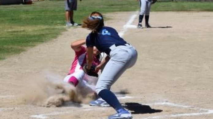 La UMET gana duelo de invictos en el sÃ³ftbol femenino