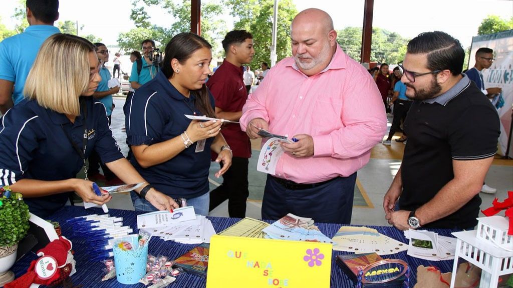  Presidente de la C&aacute;mara lleva &lsquo;School Tour&rsquo; a Escuela Vocacional de Fajardo 