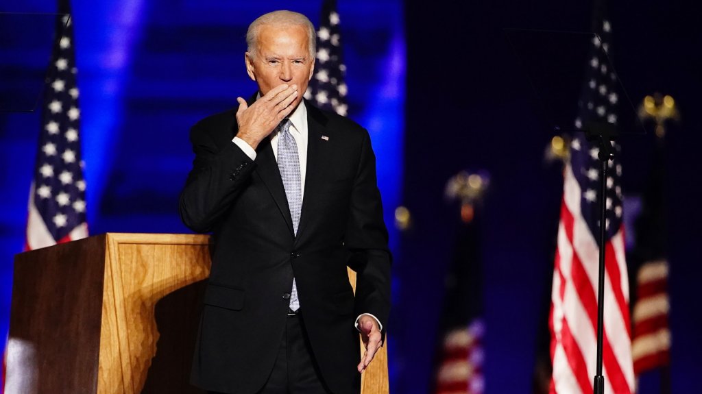  Un juez de EE.UU. rechaza un nuevo intento de revocar la victoria de Biden 