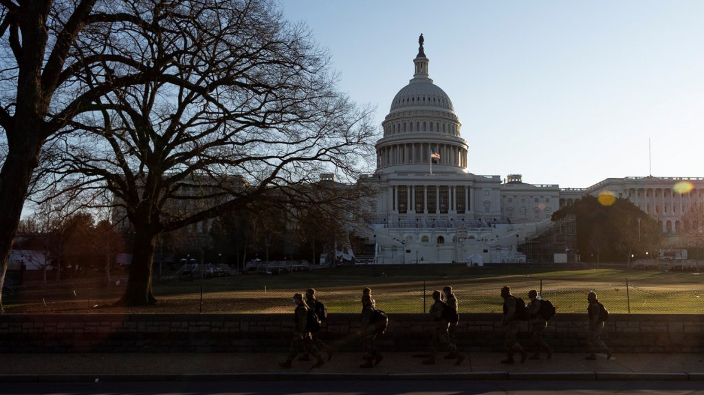  Empresarios condenan el asalto al Capitolio y algunos piden destituir a Trump 
