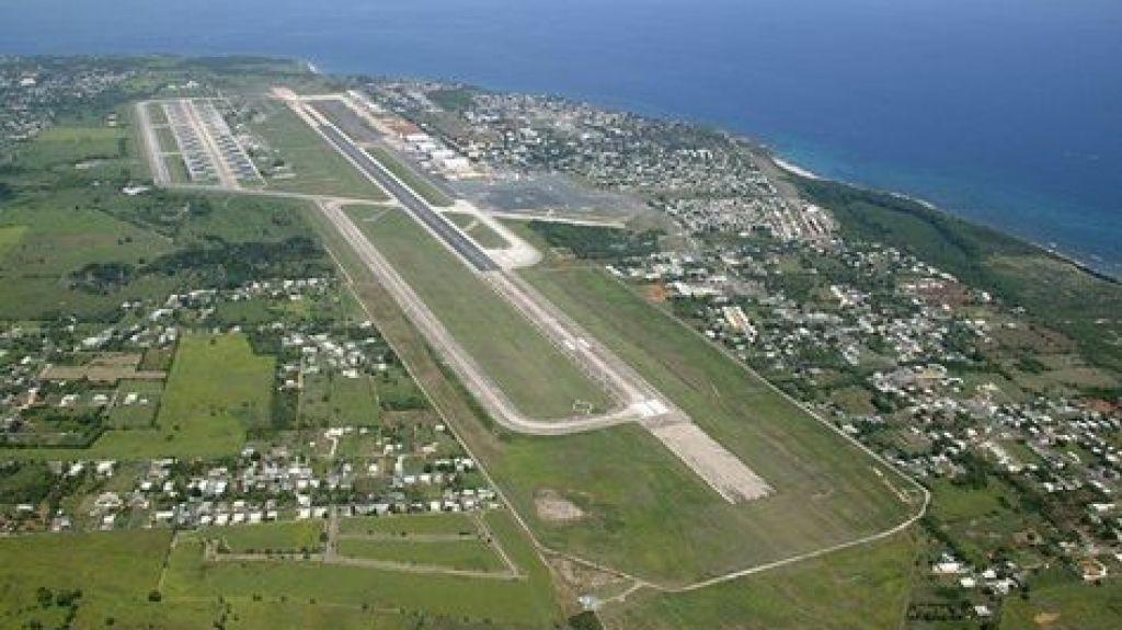  Gobernadora anuncia que el pa&iacute;s se convertir&aacute; en el primer hub a&eacute;reo de territorio norteamericano en el Caribe 