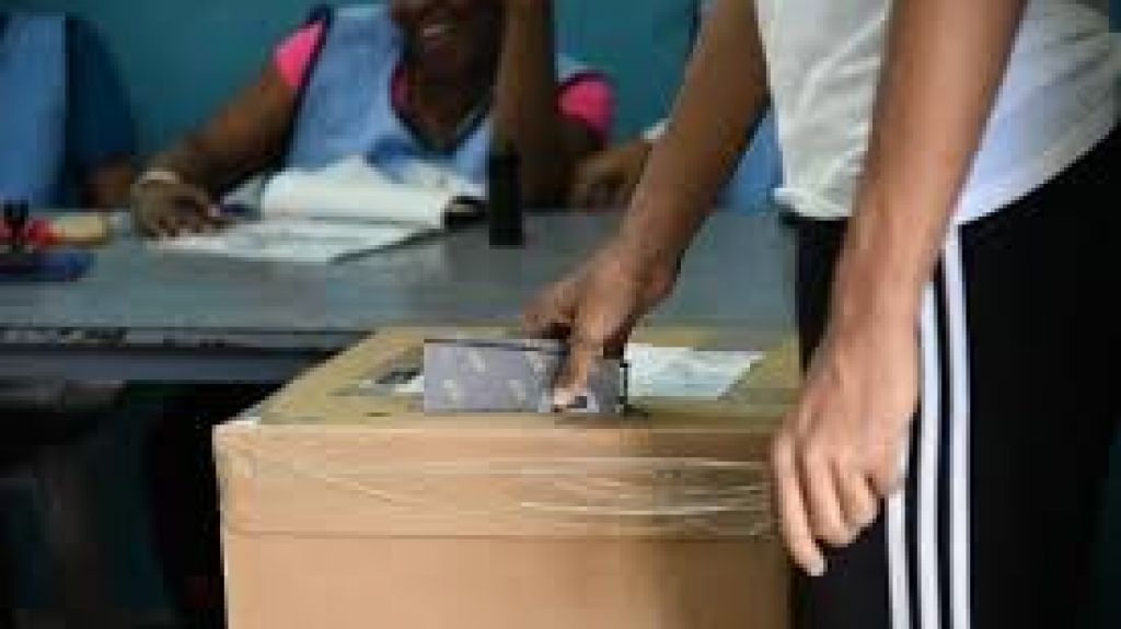  Conteo en 156 municipios en RD: PRM ganó 79 demarcaciones y el PLD 68 