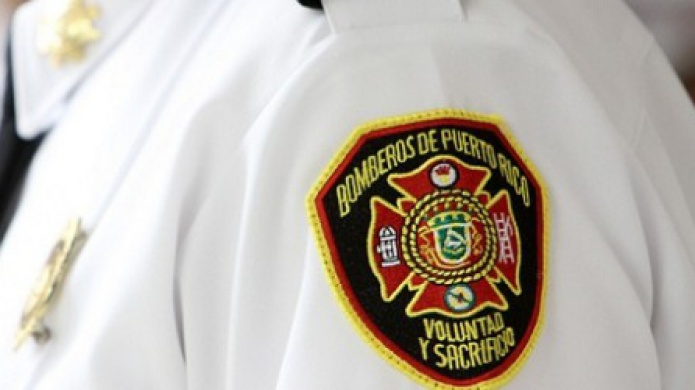 LOGRAN EXTINGUIR INCENDIO EN PLANTA DE TRASBORDO DE BASURA EN CAGUAS