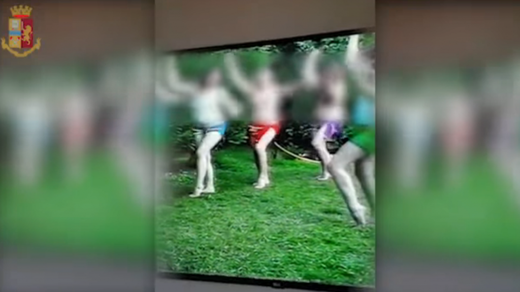  Video: Cae una secta italiana que abusaba de menores y convert&iacute;a a sus adeptas en esclavas sexuales para mostrarles un &ldquo;mundo m&aacute;gico&ldquo; 