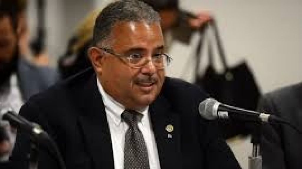  Salud emite orden administrativa que honra licencia de enfermeros anestesistas en Puerto Rico 