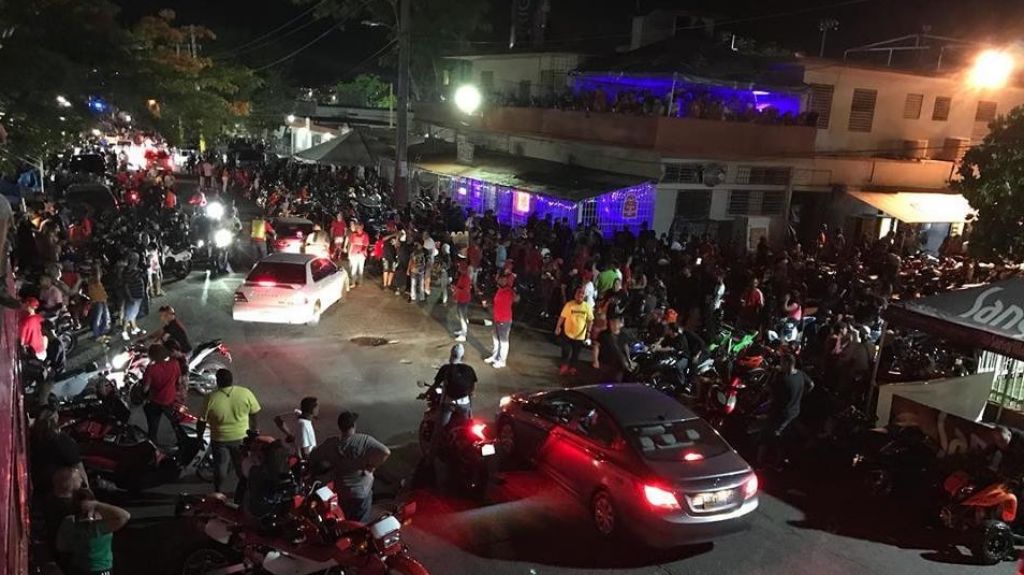  Video: “Plaga” de motoras y “four Track” se apoderan de las calles en San Juan durante la madrugada 