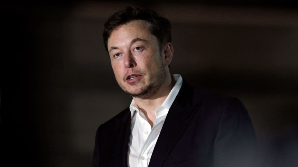  Musk renuncia como presidente de Tesla y pagar&aacute; multa millonaria tras ser demandado por fraude 