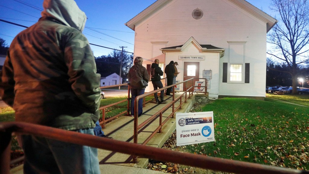  Abren los colegios electorales en EE.UU. para elegir entre Trump o Biden 