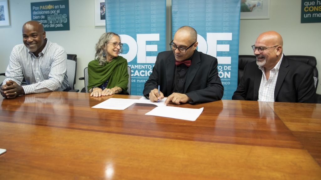  Renuevan acuerdo para fortalecer la educaci&oacute;n Montessori 