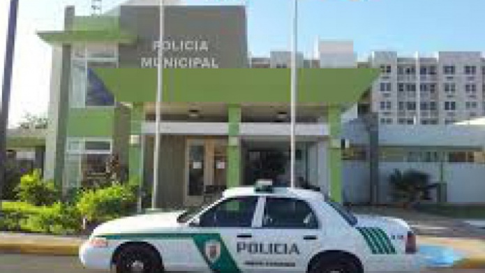 Hallan causa contra tres comisionados de la PolicÃ­a Municipal de Barceloneta por corrupciÃ³n