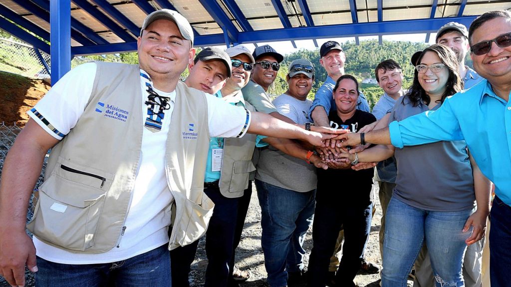  Comunidad de Caguas inaugura acueducto que funciona con energ&iacute;a solar 