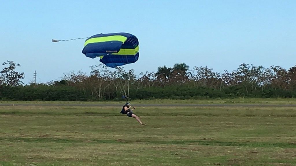  Festival de Paracaidismo hasta el domingo en Arecibo 