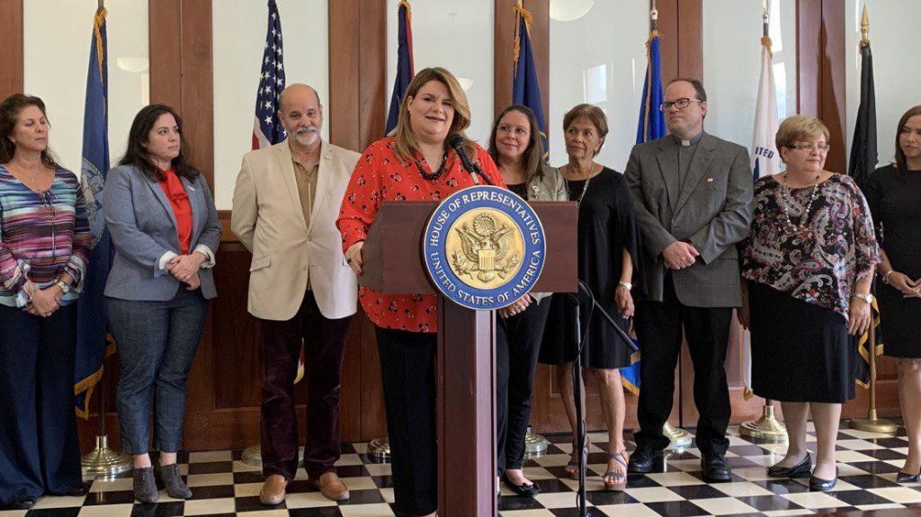  Jenniffer Gonz&aacute;lez radica medida que beneficiar&iacute;a a organizaciones sin fines de lucro en Puerto Rico 