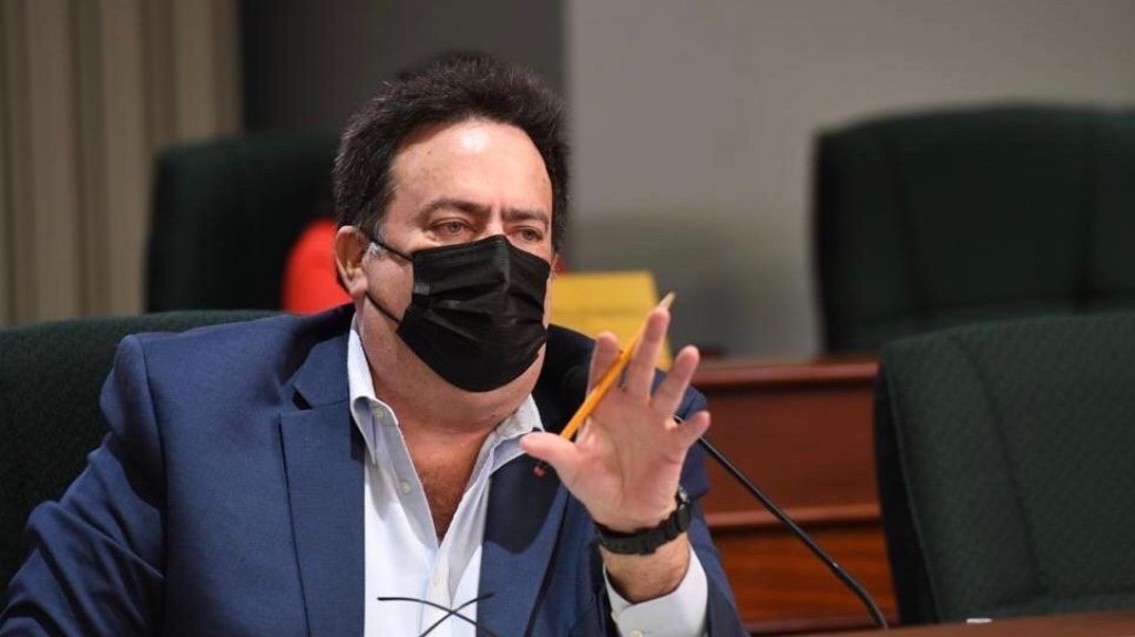  M&aacute;rquez Lebr&oacute;n anuncia aprobaci&oacute;n en la C&aacute;mara de la primera medida legislativa con el aval de todas las delegaciones 