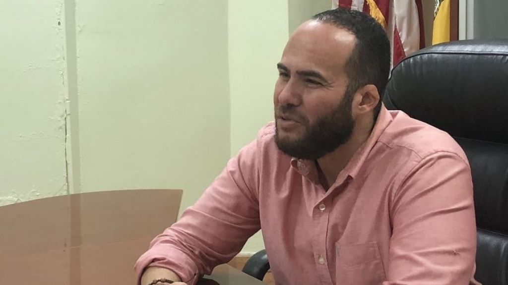  Cerca de un millar de personas pernoctaron en estacionamiento municipal de Yauco en carros, casetas y carpas 