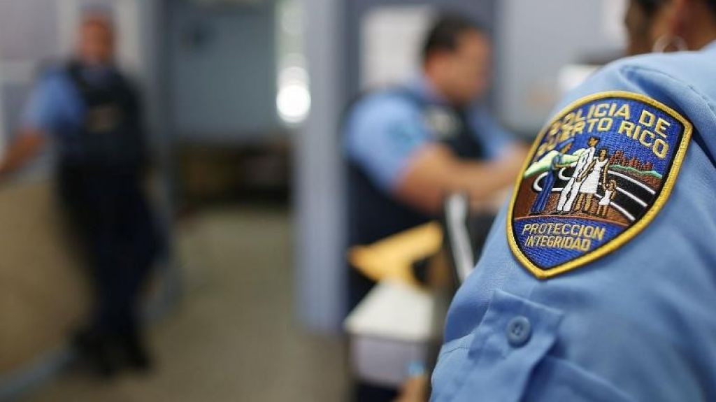  Un hombre y su esposa agreden a otro hombre con un tubo y piedras en Coamo 