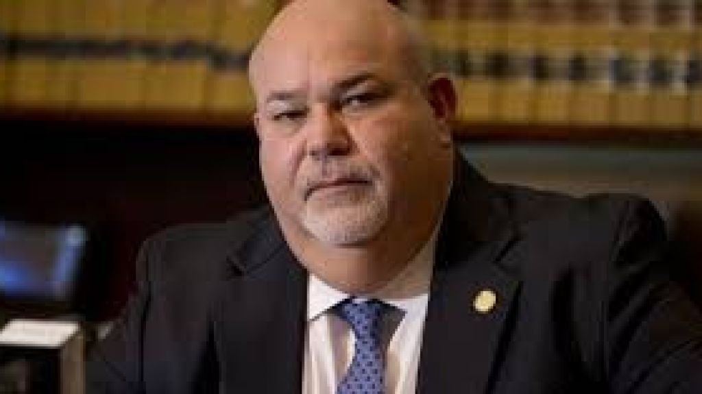  Presidente de la C&aacute;mara de Representantes hace llamado a Junta de Gobierno para cancelar salario de nuevo Director Ejecutivo de la AEE 