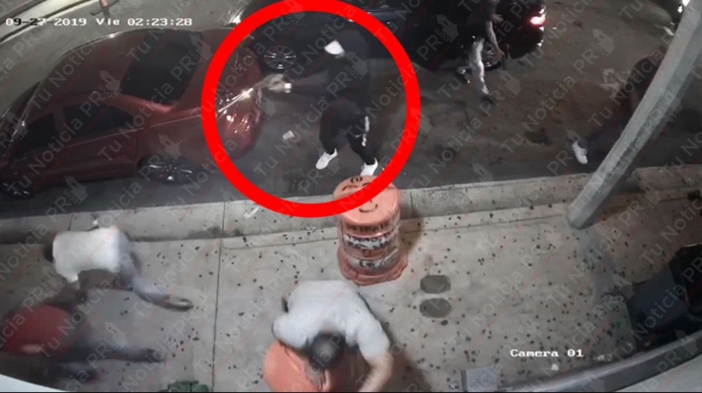  Publican video del momento en que asesinan a dos hombres frente a discoteca de Santurce esta ma&ntilde;ana 