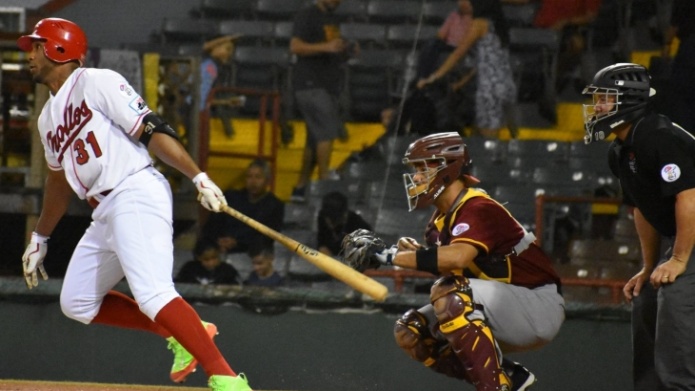 Cangrejeros de Santurce dejan en el terreno a los Criollos de Caguas
