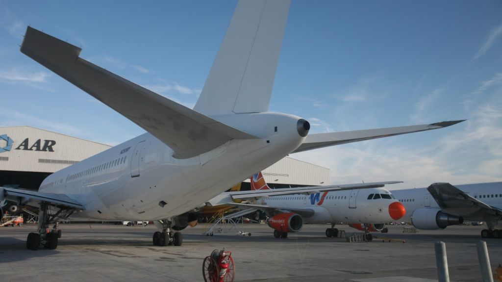  Avi&oacute;n debi&oacute; volver a aeropuerto de Florida por mujer que simul&oacute; estar enferma 