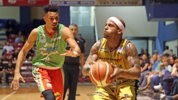 Los Caciques superan a los Brujos para conseguir su sÃ©ptima victoria consecutiva