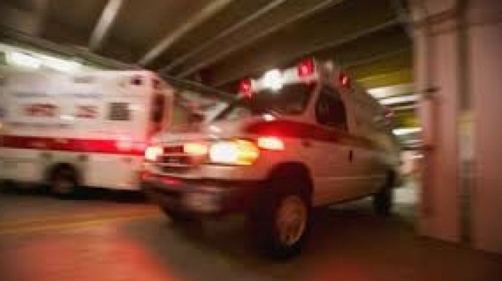  Hieren con arma blanca a una mujer y termina con varios cortes en una mano 