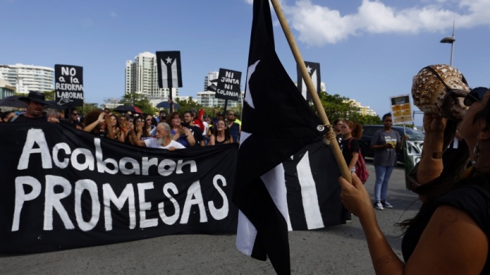 Senador dice que miembros de Junta Fiscal deben ir a prisiÃ³n