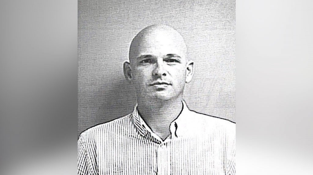  Se busca a contratista que cobro m&aacute;s de $30mil y no completo el trabajo 