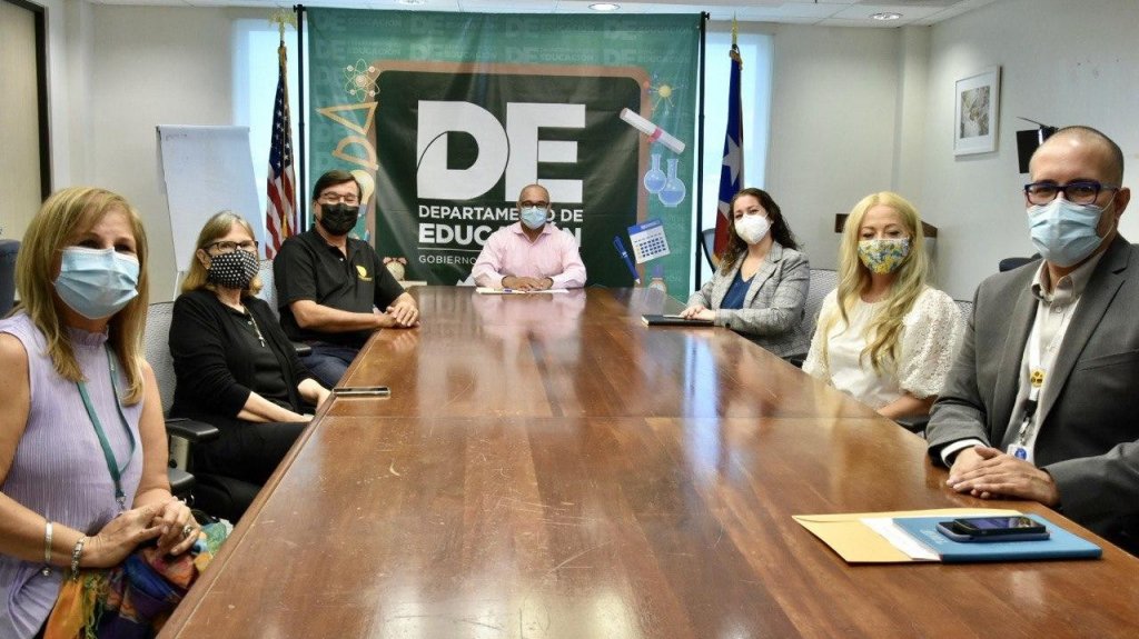  Educaci&oacute;n firma alianza que fortalece curr&iacute;culo de respeto a los animales 