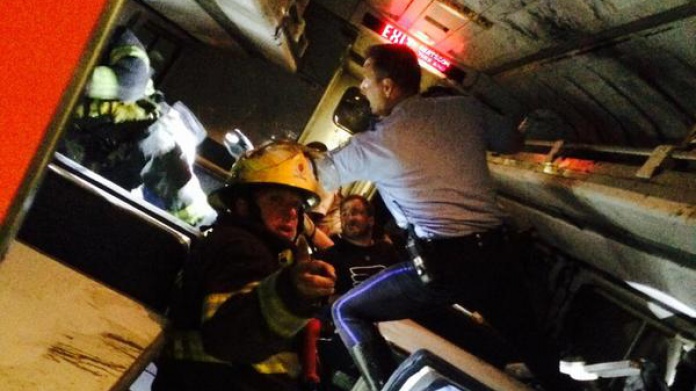 Varios heridos tras descarrilar un tren de pasajeros en Filadelfia